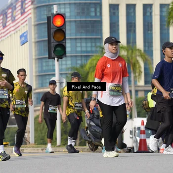 Runner Photo 6498256
