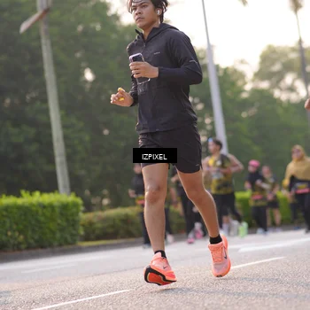Runner Photo 6498257