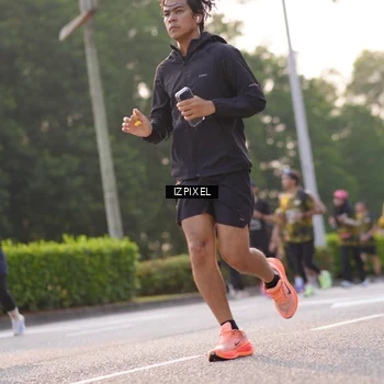 Runner Photo 6498260