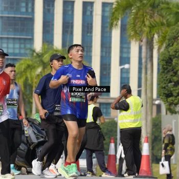 Runner Photo 6498279