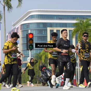 Runner Photo 6498299