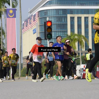 Runner Photo 6498301