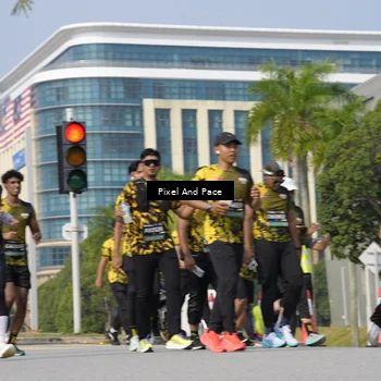Runner Photo 6498315