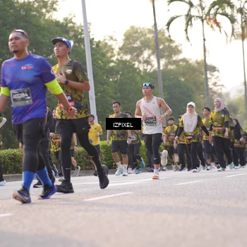 Runner Photo 6498342