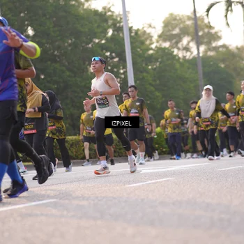 Runner Photo 6498344