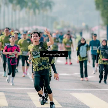Runner Photo 6498384