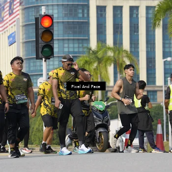 Runner Photo 6498400