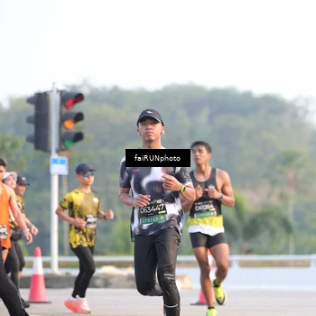 Runner Photo 6498412