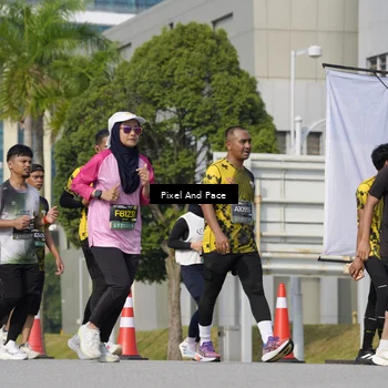Runner Photo 6498423