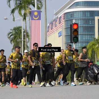 Runner Photo 6498429