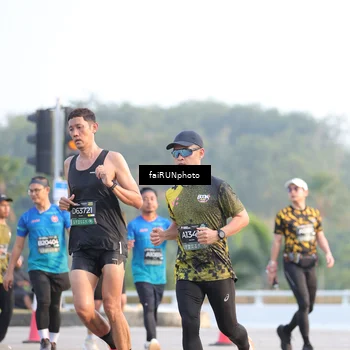 Runner Photo 6498440