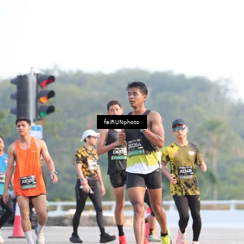 Runner Photo 6498445