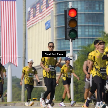 Runner Photo 6498519