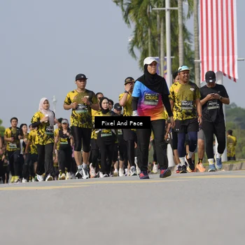 Runner Photo 6498664