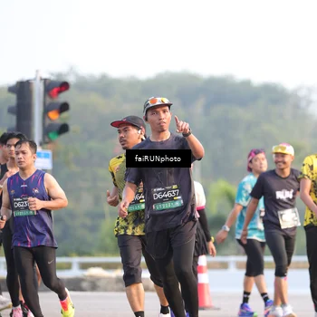 Runner Photo 6498669
