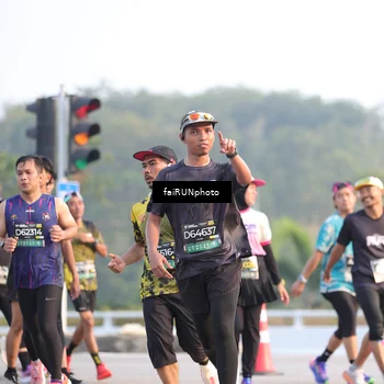 Runner Photo 6498671