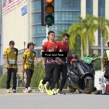 Runner Photo 6498674