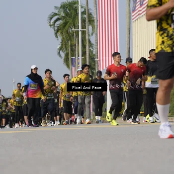 Runner Photo 6498687