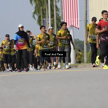 Runner Photo 6498690