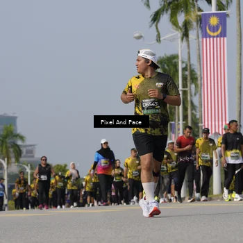 Runner Photo 6498715