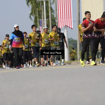 Runner Photo 6498718