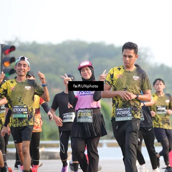 Runner Photo 6498739