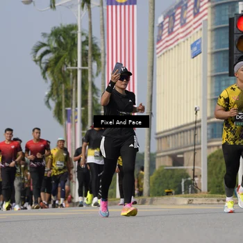 Runner Photo 6498742