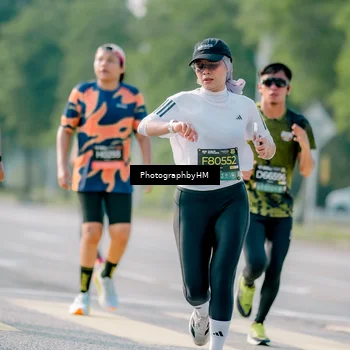 Runner Photo 6498745