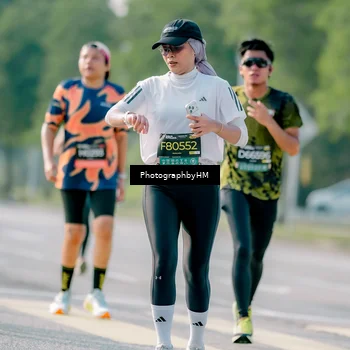 Runner Photo 6498751