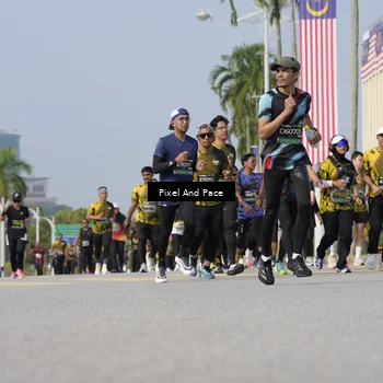Runner Photo 6498855