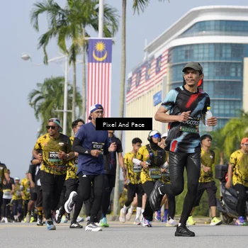 Runner Photo 6498857