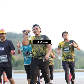 Runner Photo 6498860