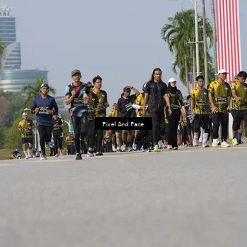 Runner Photo 6498877