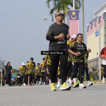 Runner Photo 6498913