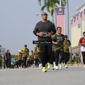 Runner Photo 6498921