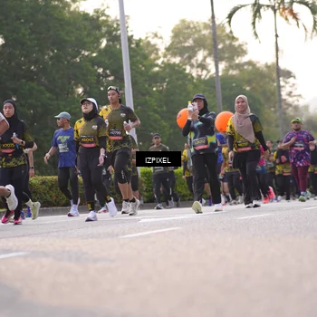 Runner Photo 6498936