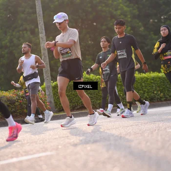 Runner Photo 6498940