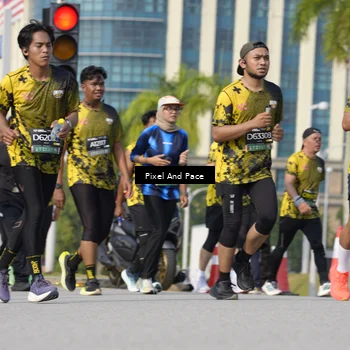 Runner Photo 6498980