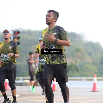 Runner Photo 6498987