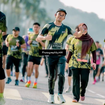 Runner Photo 6499005
