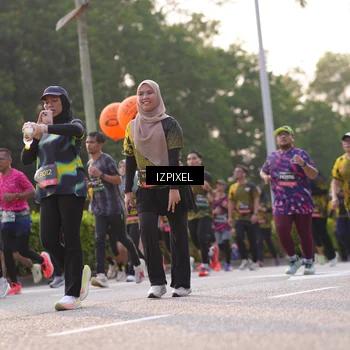 Runner Photo 6499012