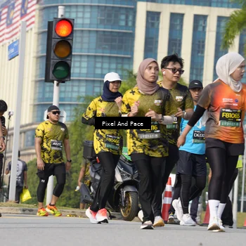 Runner Photo 6499035