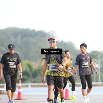 Runner Photo 6499037