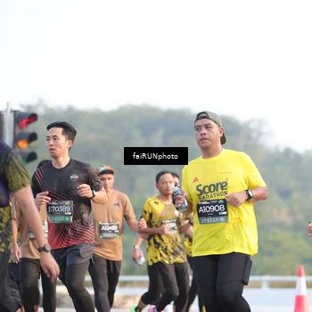 Runner Photo 6499051