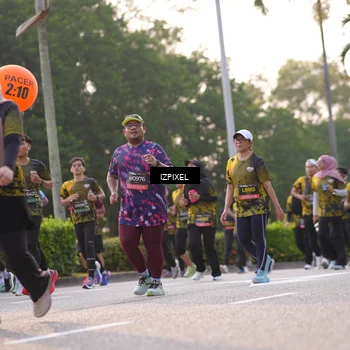 Runner Photo 6499070