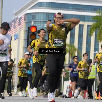 Runner Photo 6499072