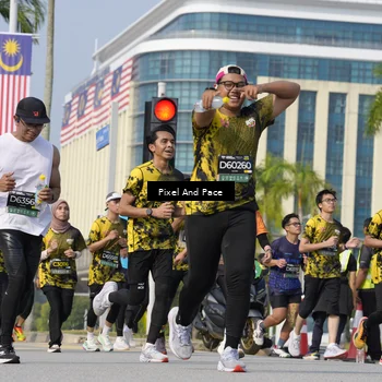 Runner Photo 6499076