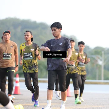 Runner Photo 6499086