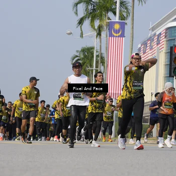 Runner Photo 6499089