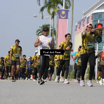 Runner Photo 6499090